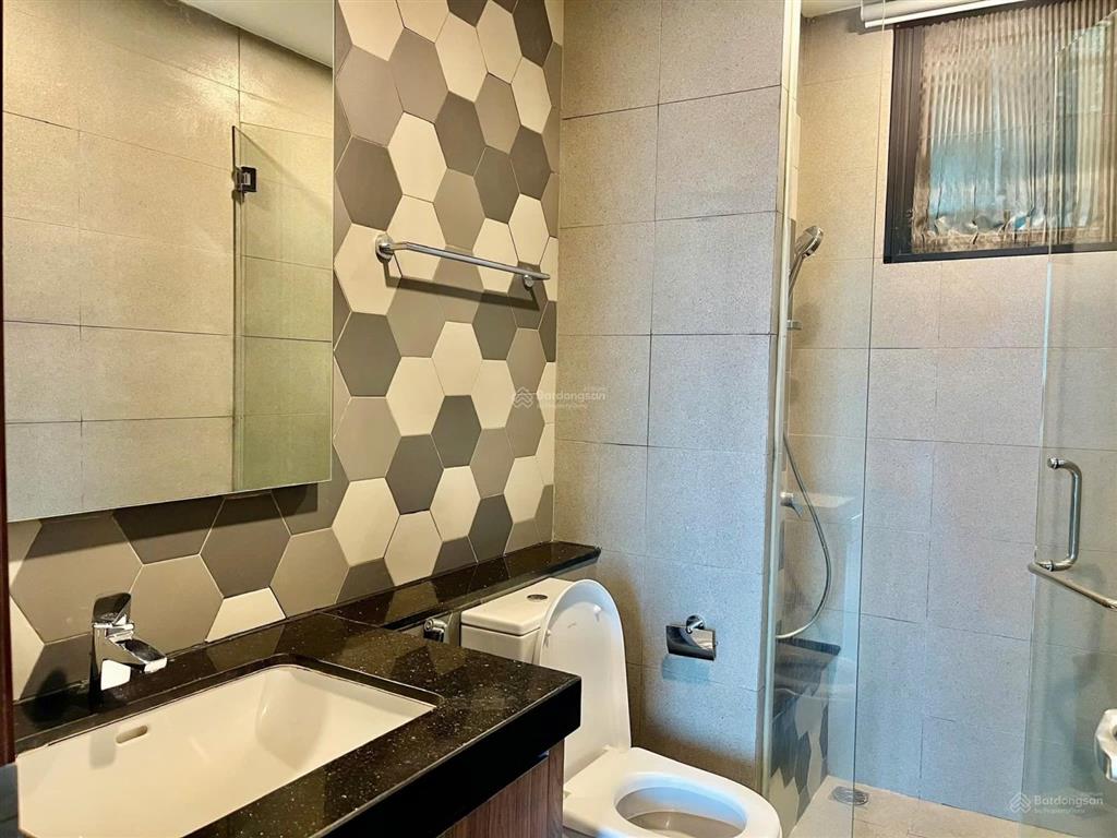 Bán nhanh căn 3 phòng ngủ  giá tốt trong khu vực chỉ 30 tỷ  đang có sẵn hợp đồng thuê