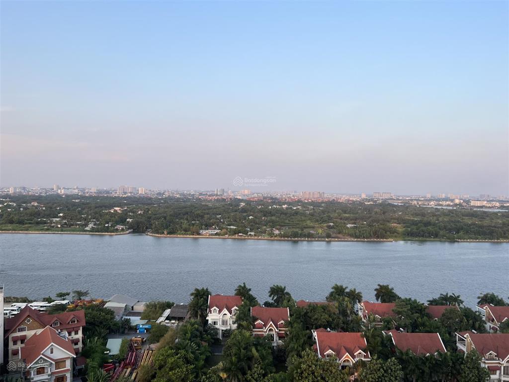 Chủ nhà cần bán nhanh căn 4 pn tại d'edge thảo điền  view trực diện sông  sẵn hđ thuê giá cao