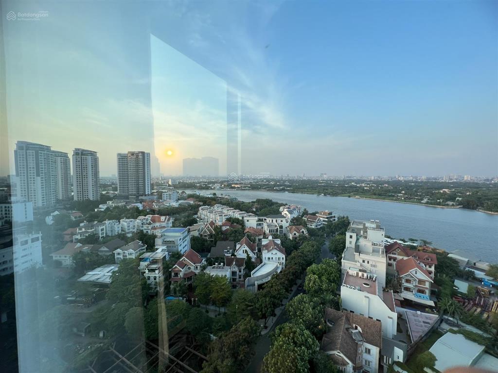 Chủ nhà cần bán nhanh căn 4 pn tại d'edge thảo điền  view trực diện sông  sẵn hđ thuê giá cao