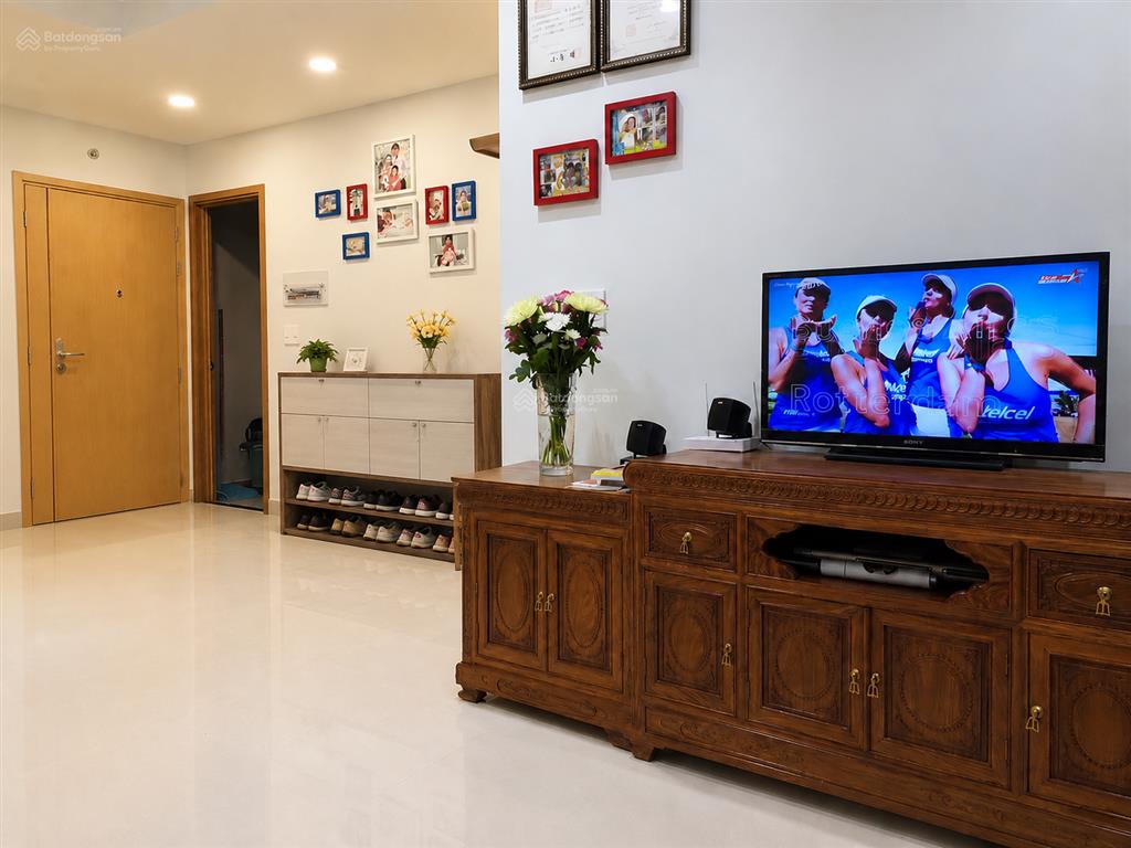 Căn góc 70m2 2pn charmington lapointe 181 cao thắng, q10