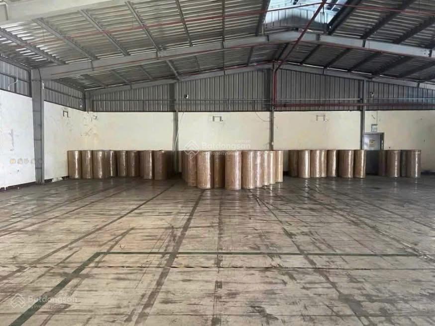 Cho thuê kho 2.000m2 ngay mặt tiền ql1a thủ đức, pccc tự động, cont 24/24