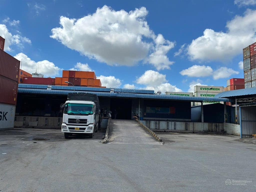 Cho thuê kho 2.000m2 ngay mặt tiền ql1a thủ đức, pccc tự động, cont 24/24