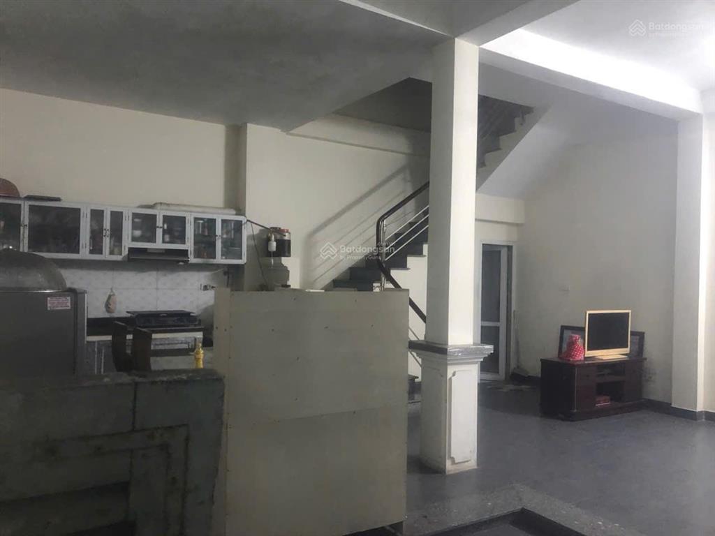 Bán nhà 3 tầng trùng quán phù đổng 52,5m2 ngõ thông cách trục chính vài bước giá tốt