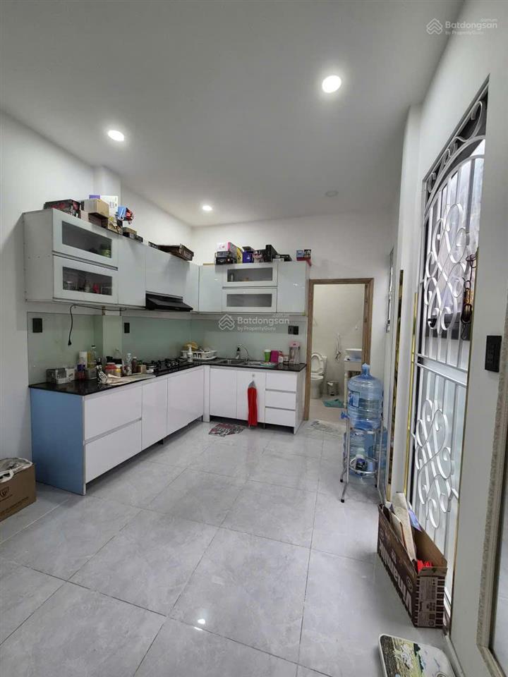 Đi định cư cần bán căn nhà diện tích 44.3 m², diện tích sàn 57.6m² cách quận 1 vài bước chân