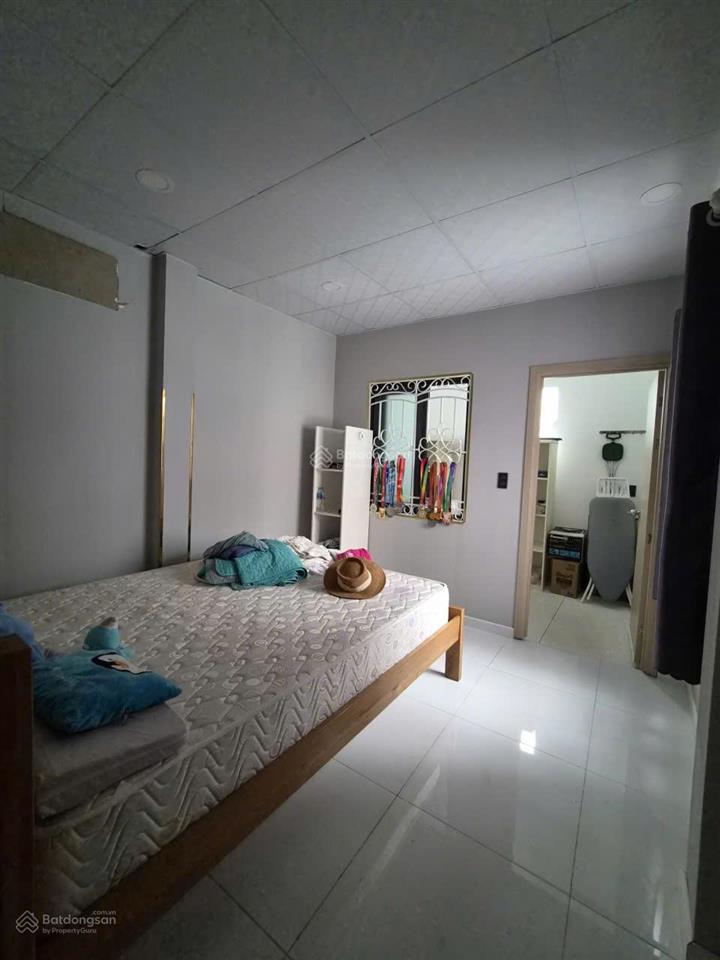 Đi định cư cần bán căn nhà diện tích 44.3 m², diện tích sàn 57.6m² cách quận 1 vài bước chân