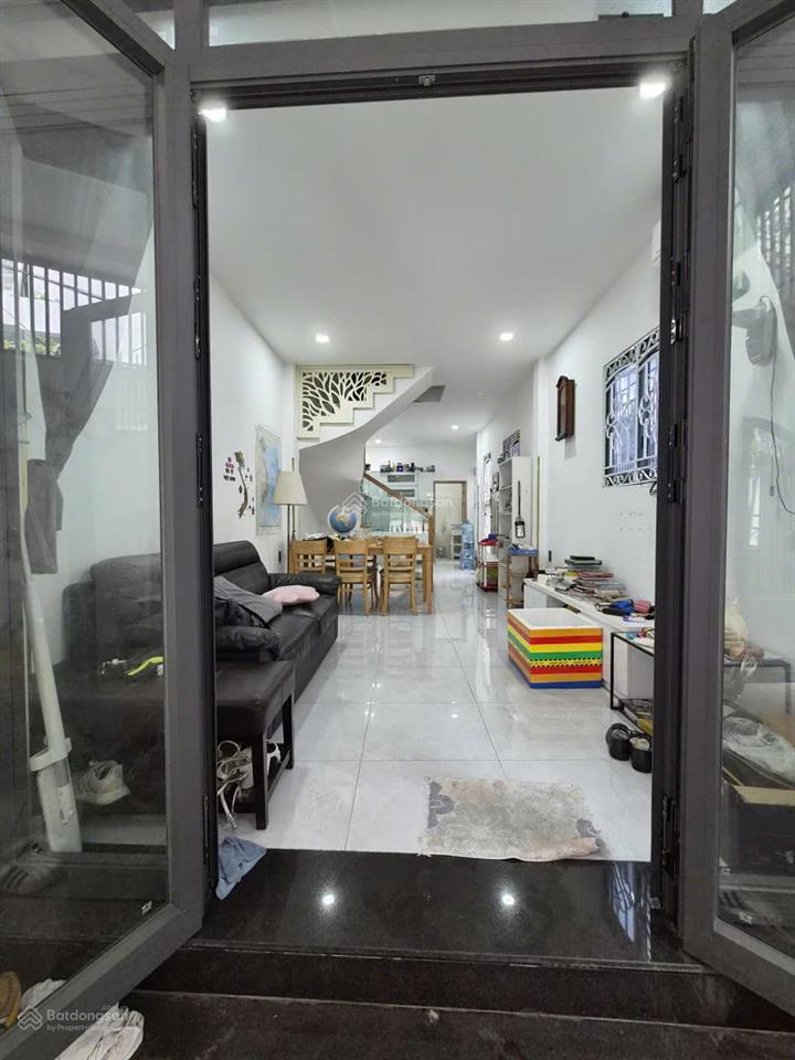 Đi định cư cần bán căn nhà diện tích 44.3 m², diện tích sàn 57.6m² cách quận 1 vài bước chân