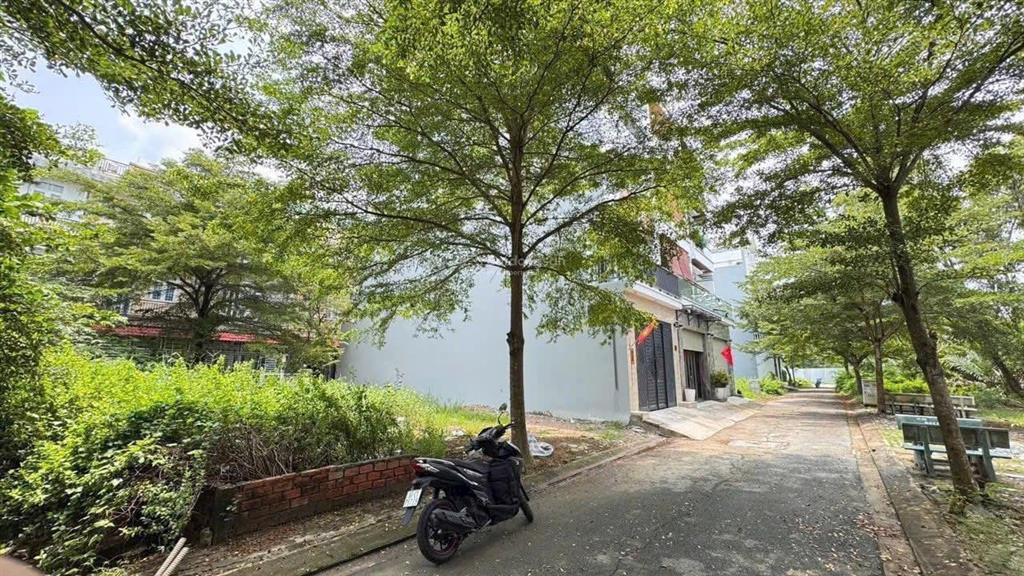 Hot rẻ nhất khu vực lô đất 5x16m, hạ giá còn 4.2 tỷ,mặt tiền hẻm xe hơi,cách huỳnh tấn phát chỉ 80m