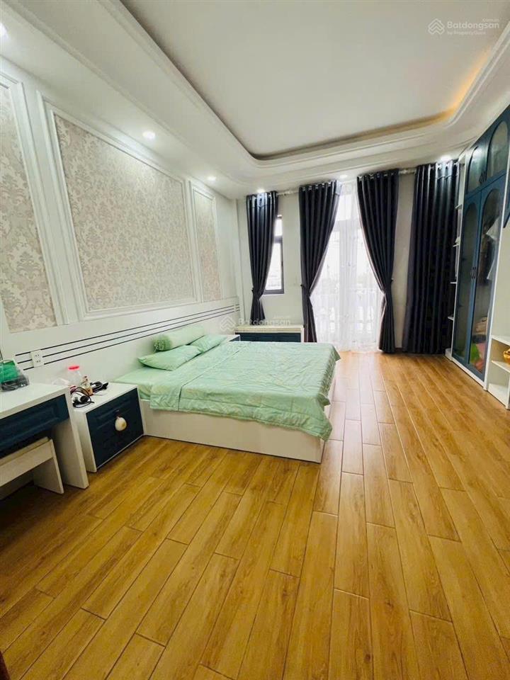 Hot! ngộp ngân hàng giảm 1 tỷ nhà đẹp 4 tầng 4.5x22m, mặt tiền hẻm xe hơi nhà bè chỉ 7.5 tỷ