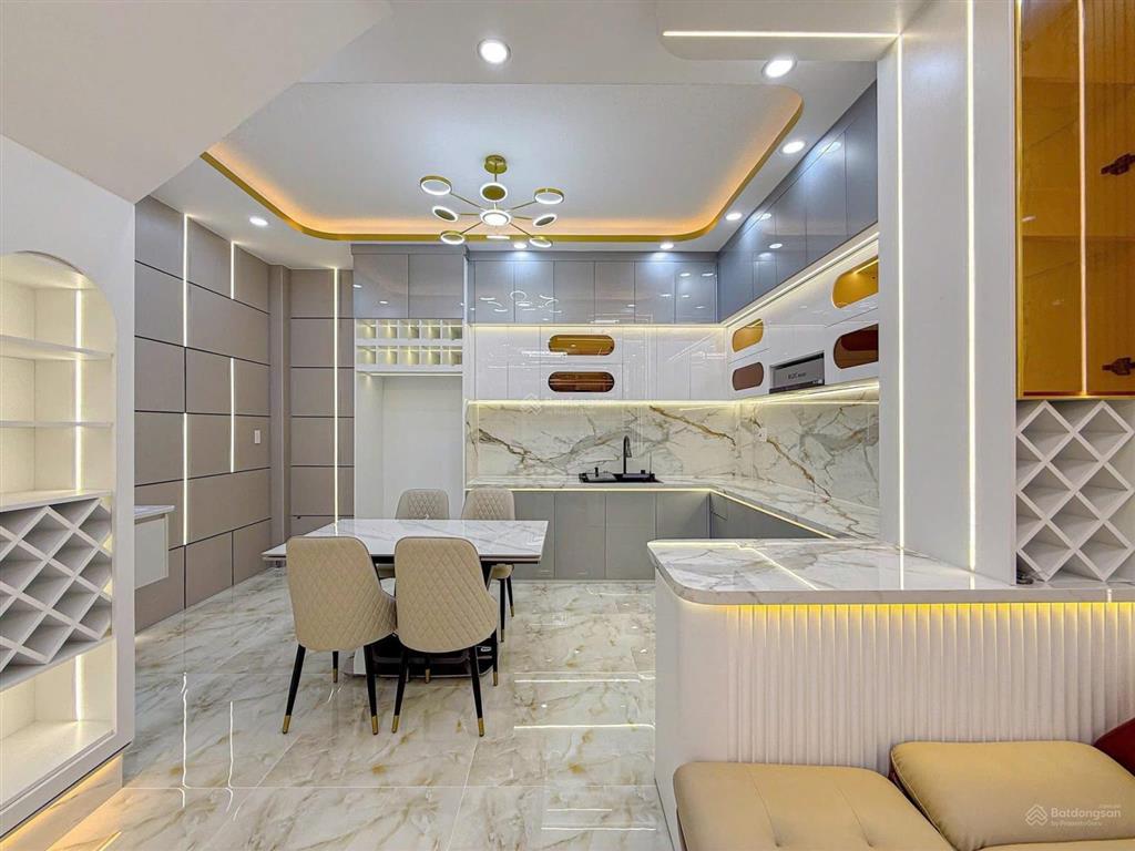 Hot! bán nhà đẹp 3 tầng 5x12m, xe hơi đậu trong nhà, giá 9,99 tỷ gò ô môi, quận 7 kế phú mỹ hưng