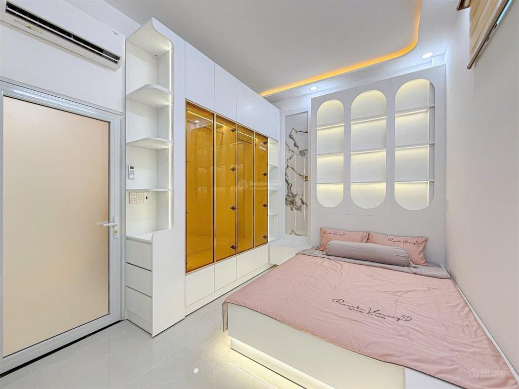 Hot! bán nhà đẹp 3 tầng 5x12m, xe hơi đậu trong nhà, giá 9,99 tỷ gò ô môi, quận 7 kế phú mỹ hưng