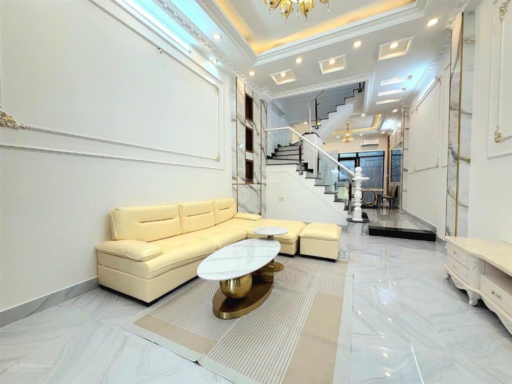 Bán gấp nhà mới đẹp 3 tầng 4x19m, hẻm xe hơi 1806 huỳnh tấn phát,nhà bè gần phú mỹ hưng, giá 7.2 tỷ