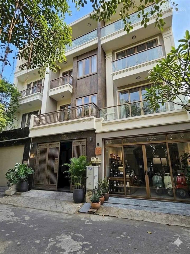 Kẹt ngân hàng bán rẻ nhà đẹp 4 tầng 5.2x16m, 7.39 tỷ,đường 8m kdc anh tuấn riverside huỳnh tấn phát