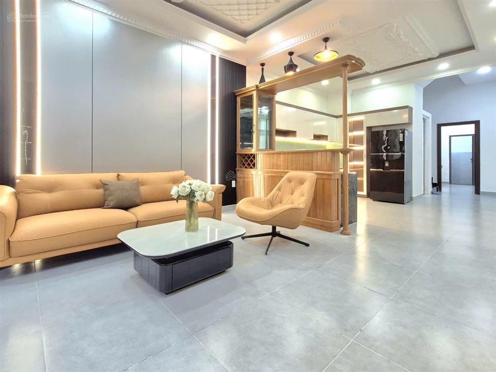 Hot! bán gấp nhà mới đẹp 4 tầng, 6x20m, giá 6.99 tỷ, hẻm xe hơi đào tông nguyên, tt nhà bè