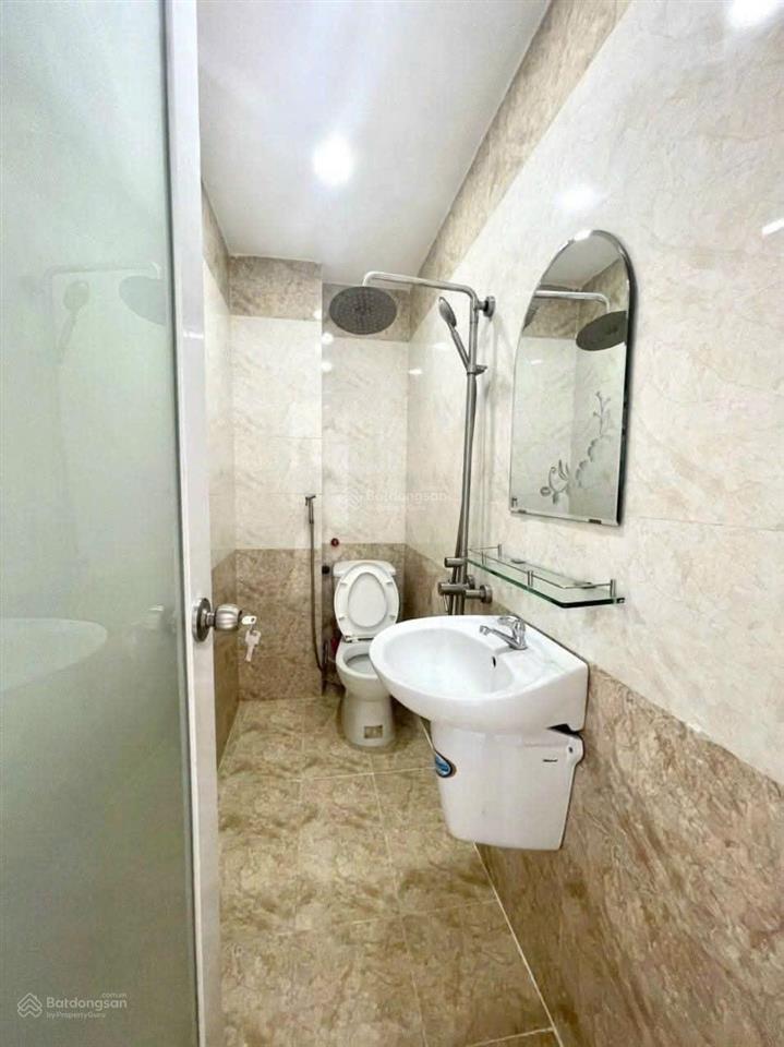 Kẹt tiền bán gấp nhà trệt 2 lầu sân thượng 4.2x12.5m, hẻm xe hơi 1806 huỳnh tấn phát, 5.1 tỷ sát q7
