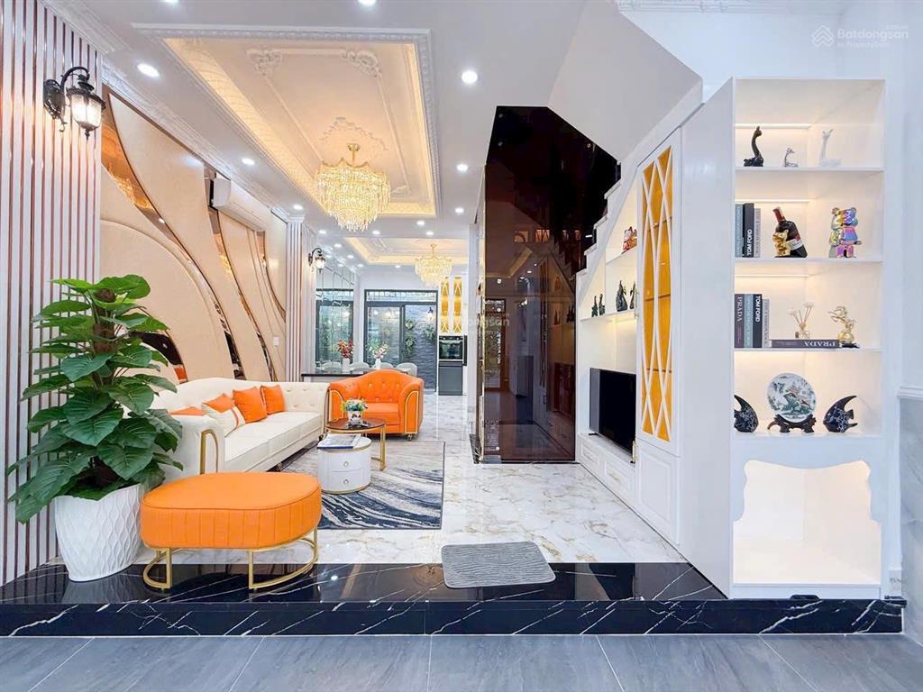 Hot! đẹp từng centimet  nhà phố mới 4 tầng 5x16m, giá 9.8 tỷ thang máy  đường 10m kdc vip nhà bè