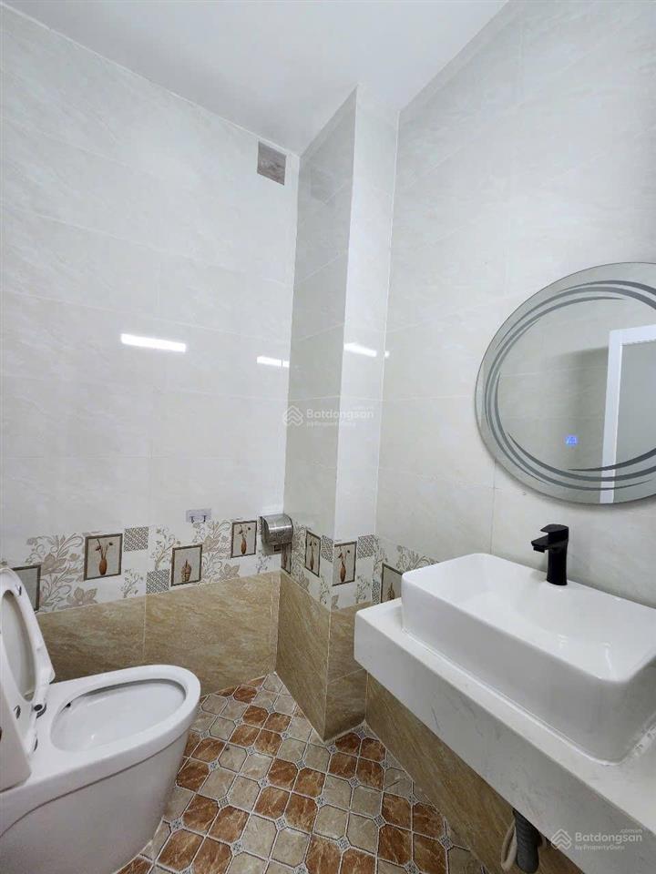 Bán gấp nhà đẹp 3 tầng 5,6x9m, full nội thất, giá 4.99 tỷ, huỳnh tấn phát gần quận 7
