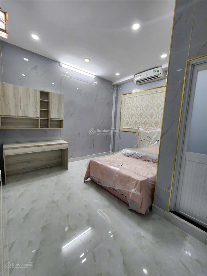 Bán gấp nhà đẹp 3 tầng 5,6x9m, full nội thất, giá 4.99 tỷ, huỳnh tấn phát gần quận 7