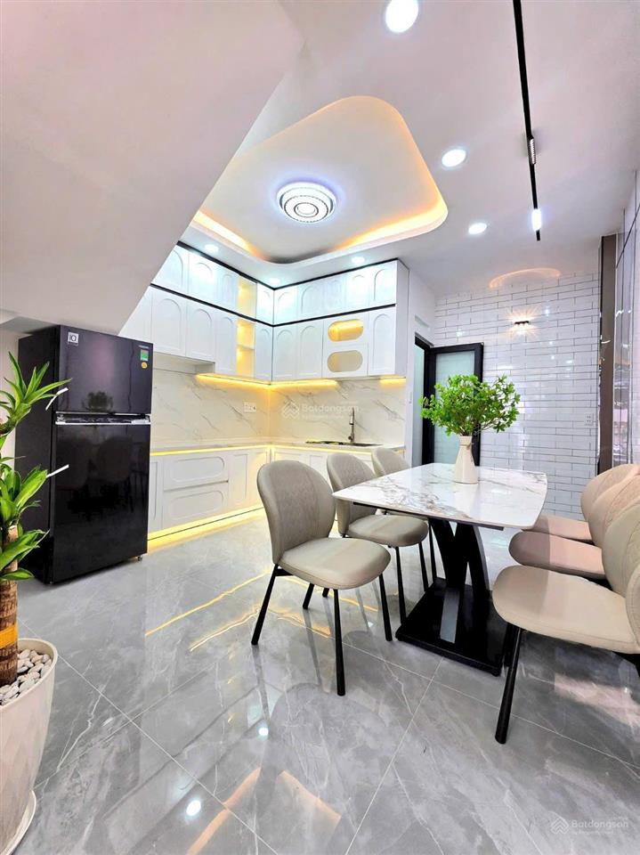 Hot! bán gấp nhà đẹp 2 tầng 4x14.5m, giá chỉ 5.69 tỷ, hẻm xe hơi 1942 huỳnh tấn phát gần quận 7
