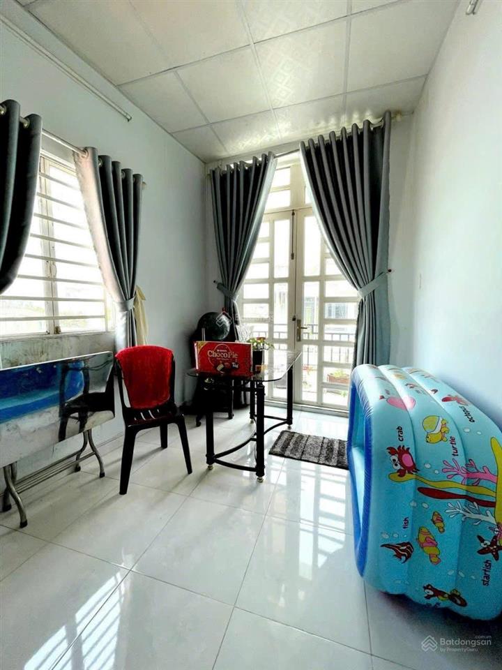 Bán gấp nhà 3 tầng 58.5m2 hẻm 1716 gần mặt tiền huỳnh tấn phát sát quận 7, giá chỉ 4,29 tỷ