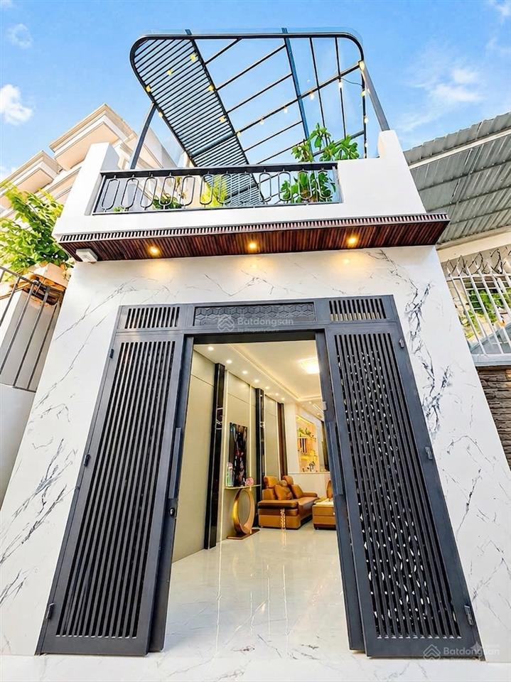 Bán gấp nhà đẹp 2 tầng 4x16.5m, tặng nội thất, 5.9 tỷ, hẻm thông huỳnh tấn phát, phú thuận, quận 7