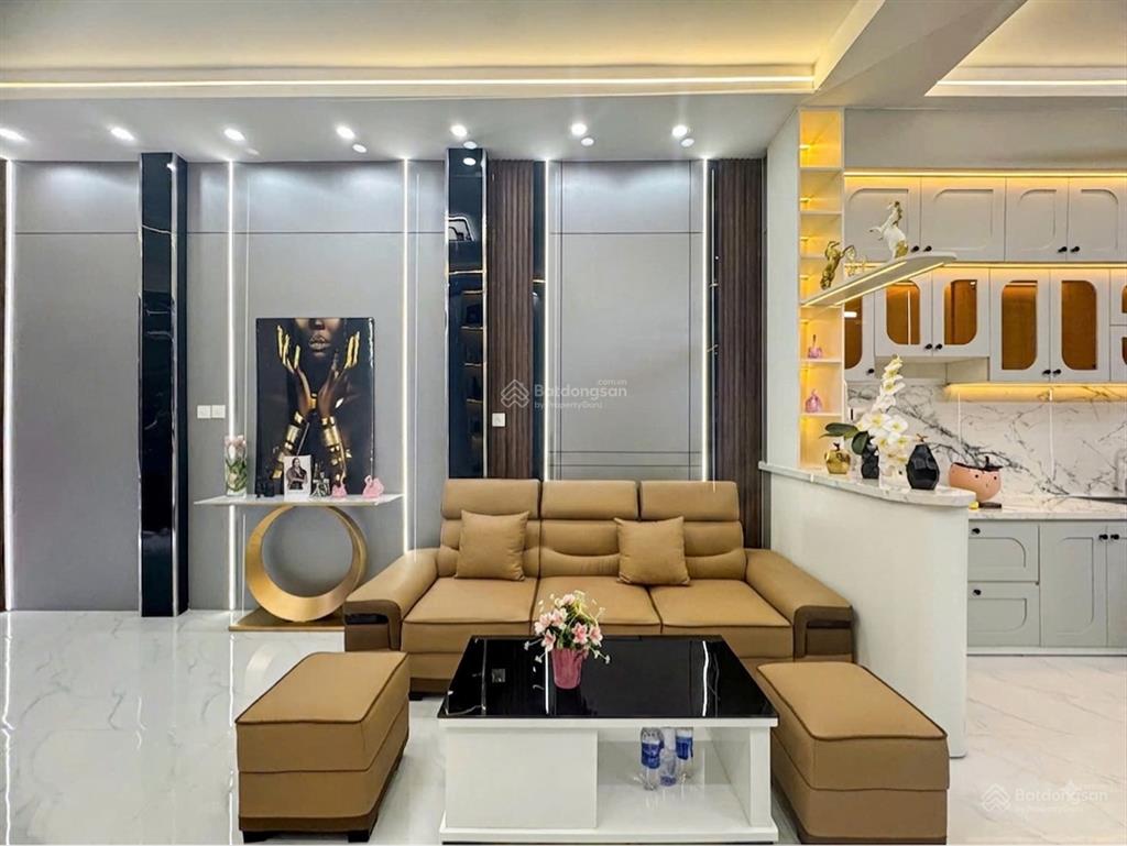 Bán gấp nhà đẹp 2 tầng 4x16.5m, tặng nội thất, 5.9 tỷ, hẻm thông huỳnh tấn phát, phú thuận, quận 7