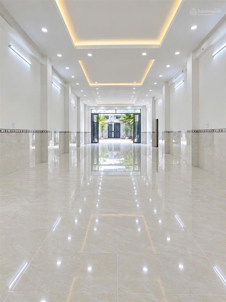 Cho thuê nhà đẹp mặt tiền kinh doanh sầm uất huỳnh tấn phát giáp quận 7. 4,1x26m giá chỉ 20tr/tháng