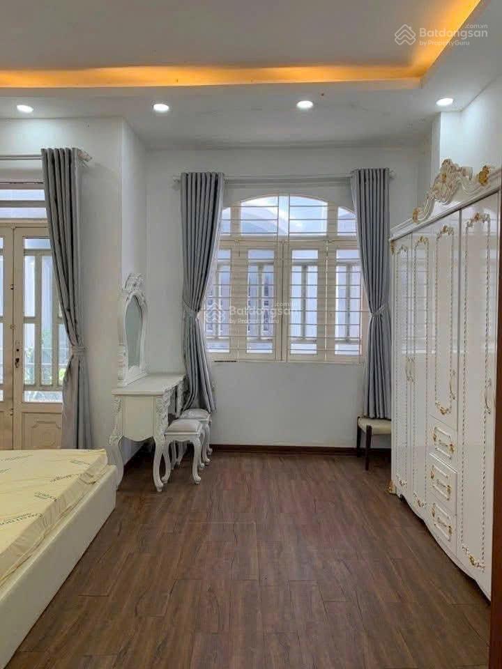 Bán gấp nhà đẹp 3 tầng 5x10m, full nội thất, huỳnh tấn phát quận 7 gần phú mỹ hưng chỉ 5,69 tỷ