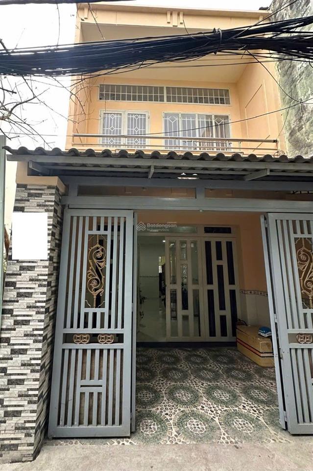 Kẹt tiền bán gấp nhà 2 tầng 4x16m, hẻm xe hơi 1135 huỳnh tấn phát, quận 7, giá 6,5 tỷ