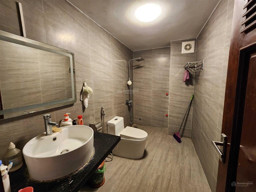 Biệt thự l03 an khang 200m2 x 5 tầng, tặng nội thất. giá 43 tỷ