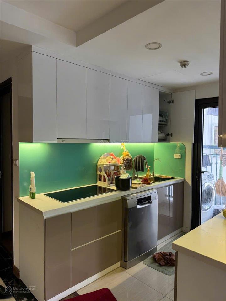 Bán nhanh căn 65m 2n2vs full đồ chung cư hateco apollo.  0374 880 ***