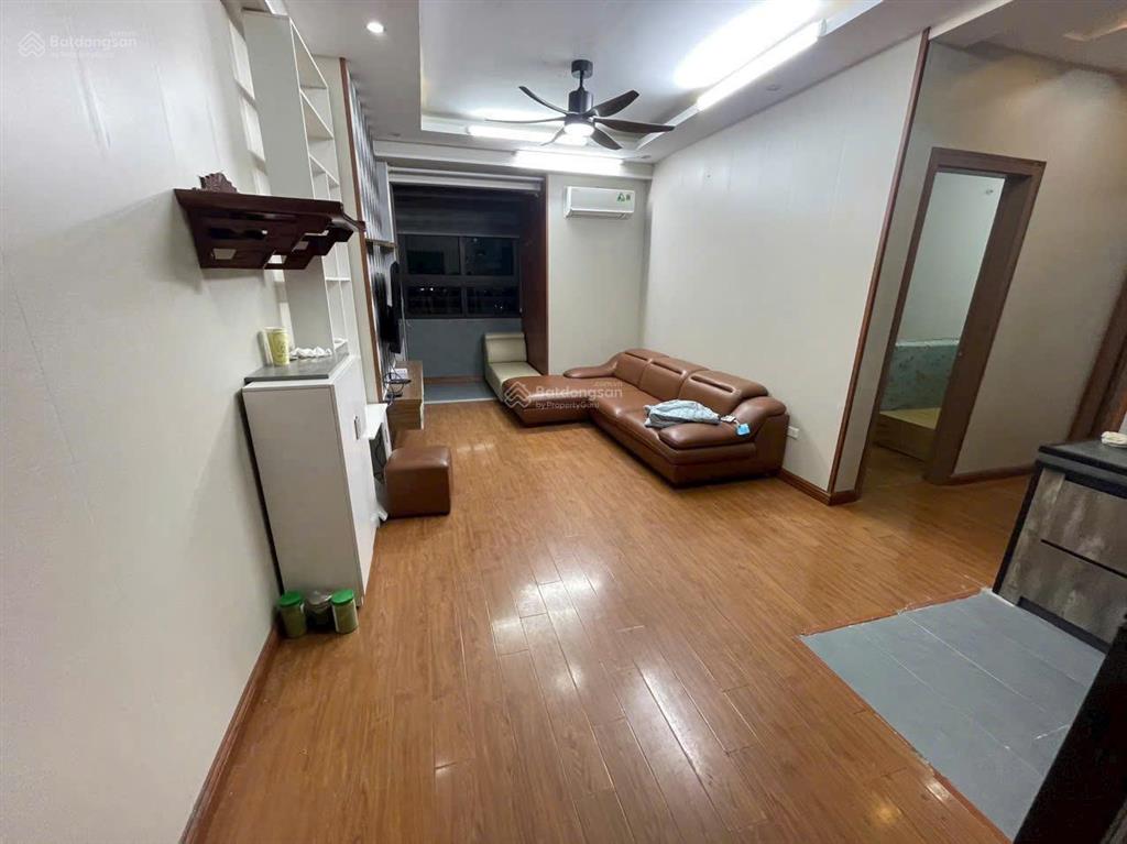 Bán căn 2n giá 2.9 tỷ cc ct number one.  0374 880 ***