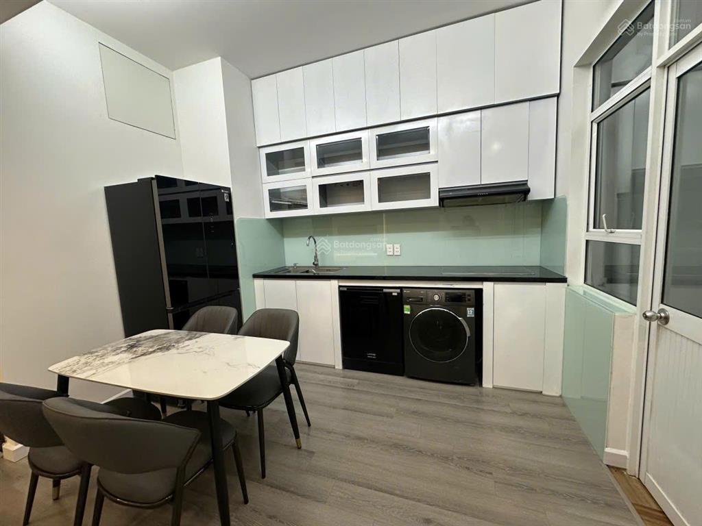 Chỉ 4.5 tỷ nhân ngay căn full đồ chung cư 5a lê đức thọ.  0374 880 ***