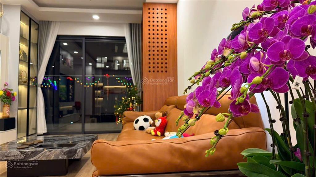 Bán căn chung cư the wisteria 2n2vs full giá 5.1 tỷ.  0374 880 ***