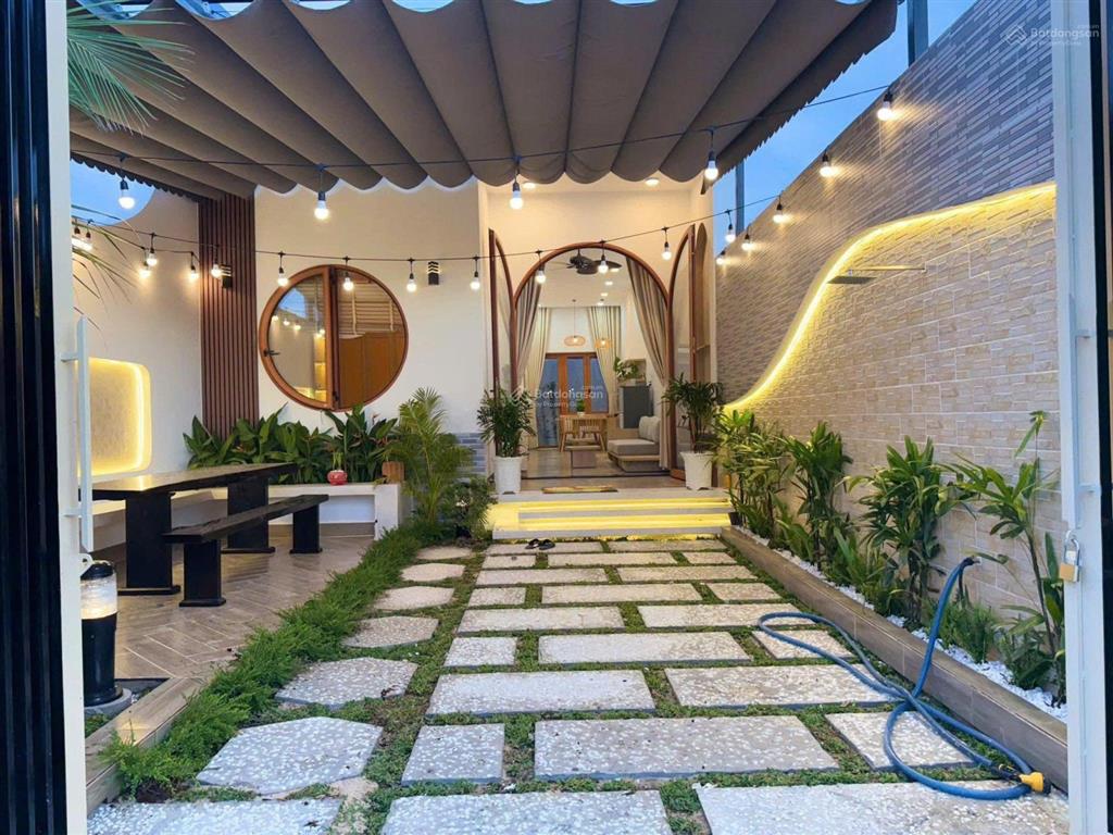 Nhà đẹp đường bờ kè mới phường trấn biên 80m2 chỉ 1.8 tỷ