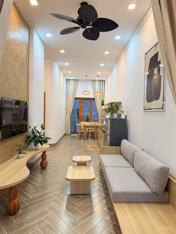 Nhà đẹp đường bờ kè mới phường trấn biên 80m2 chỉ 1.8 tỷ