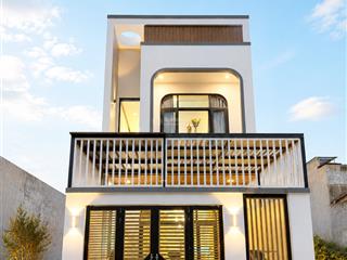 Nhà xây mới 85m2 đường nhựa vỉa hè 2.1 tỷ ở gần công an phường tân triều, đồng nai