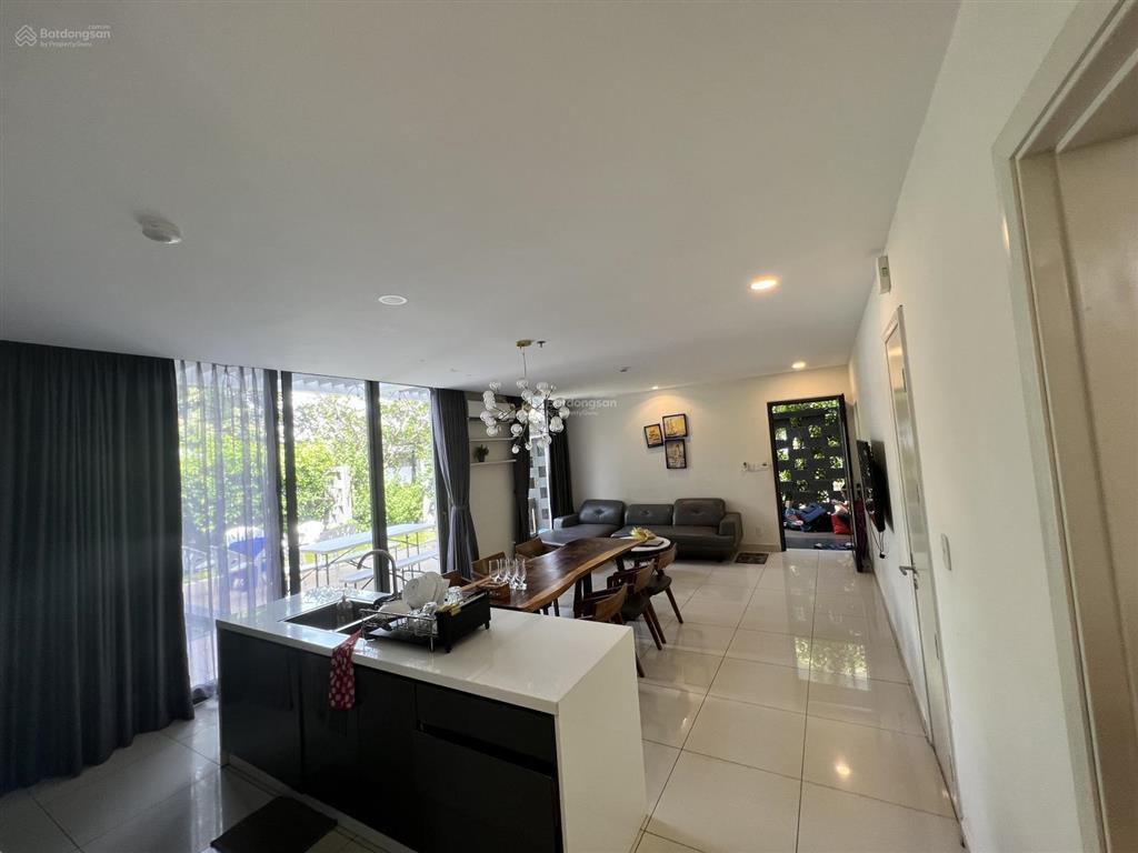 Villa oceanami 4 phòng ngủ cân bán gấp