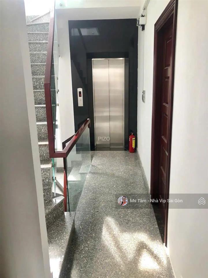 35 tỷbán toà góc dòng tiền 2mt mạc đĩnh chi điện biên phủ quận 1(8,2 x15m)giá 34 tỷ 0932 723 *** tâm