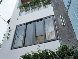 Nhà mới vào ở ngay phú nhuận 6 tỷ kiến trúc hiện đại 5 phòng ngủ chỉ 6 tỷ.  ms tâm 0932 723 ***