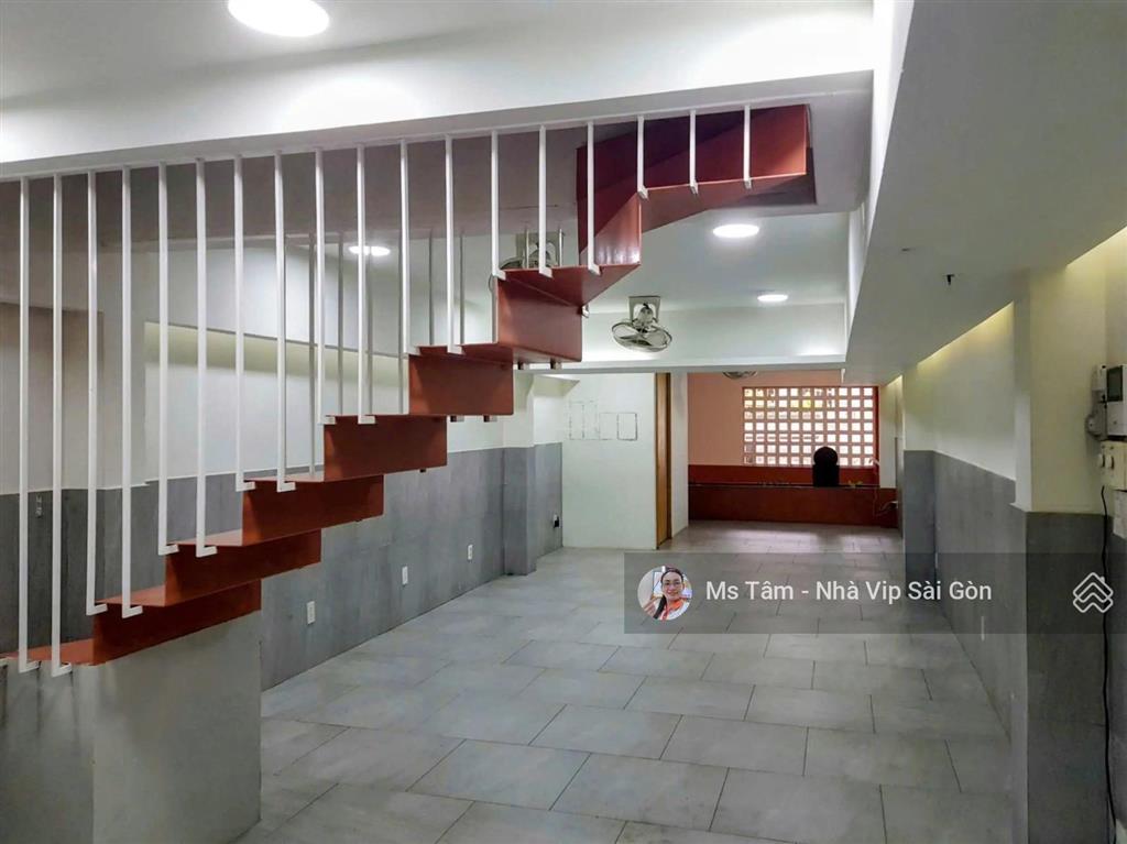 Chdv 12 phòng(6 x 15m)nở hậu 6 tầng thang máy huỳnh văn bánh,phú nhuậnthuê 60 triệu 0932 723 ***