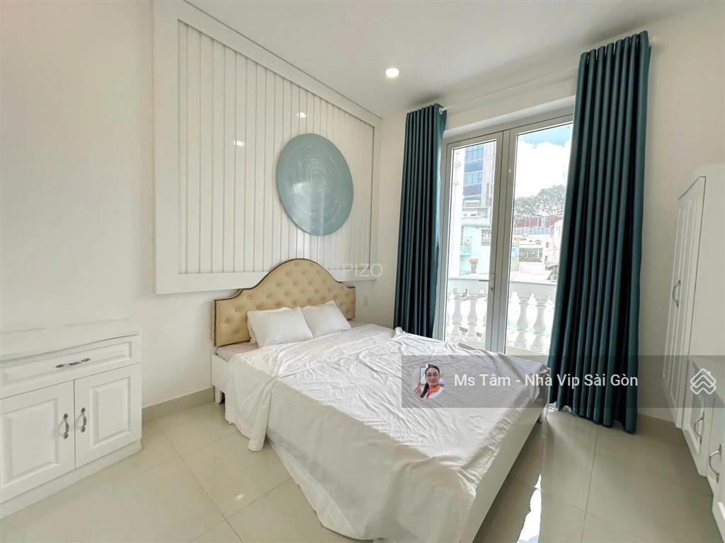Chdv 12 phòng(6 x 15m)nở hậu 6 tầng thang máy huỳnh văn bánh,phú nhuậnthuê 60 triệu 0932 723 ***