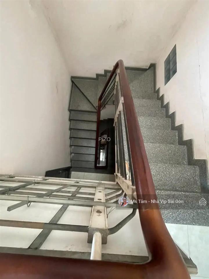Bán nhà khu điện tử vĩnh viễn quận 10  khu này hiếm nhà bán  4 tầng cho thuê 38tr 0932 723 ***