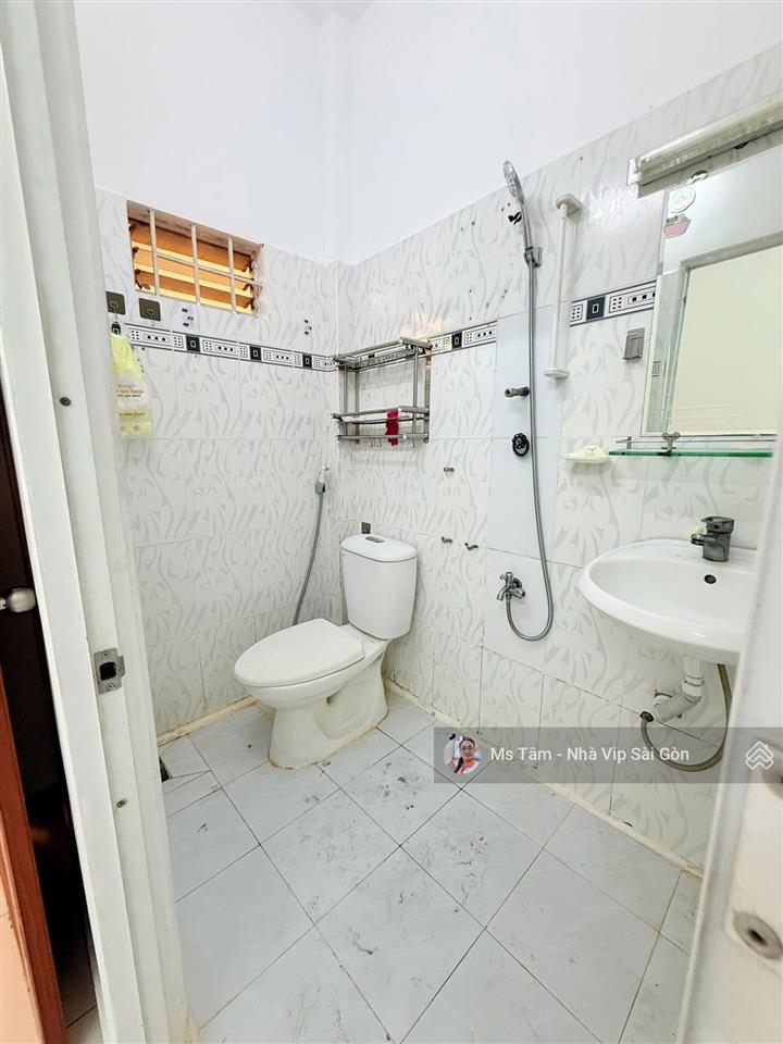 Hẻm 6m  đúng 15m ra mặt tiền vạn kiếp. diện tích (4,2x16m)cn~65m2. nhà 3 tầng. 12 tỷ hạ về 8,5 tỷ