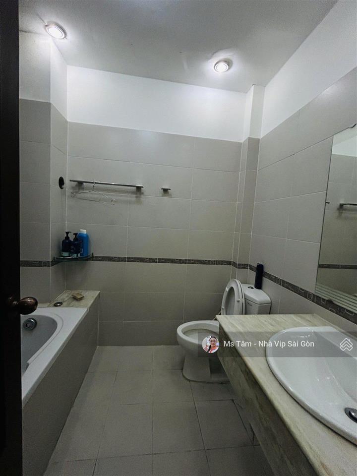 Bán nhà hoa lan  hoa sứ chỉ 15,8 tỷ khu phan xích long hầm 4 tầng tiện kd   ngay 0932 723 *** tâm