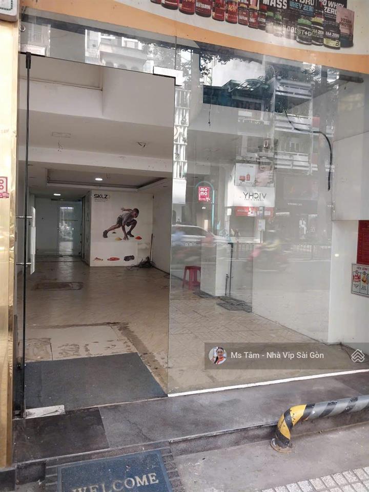 Cho thuê nhà nguyên căn 25tr (4 x 18)  4 tầng đường 3/2 đoạn đẹp ngay hà đô.  0932 723 *** ms tâm