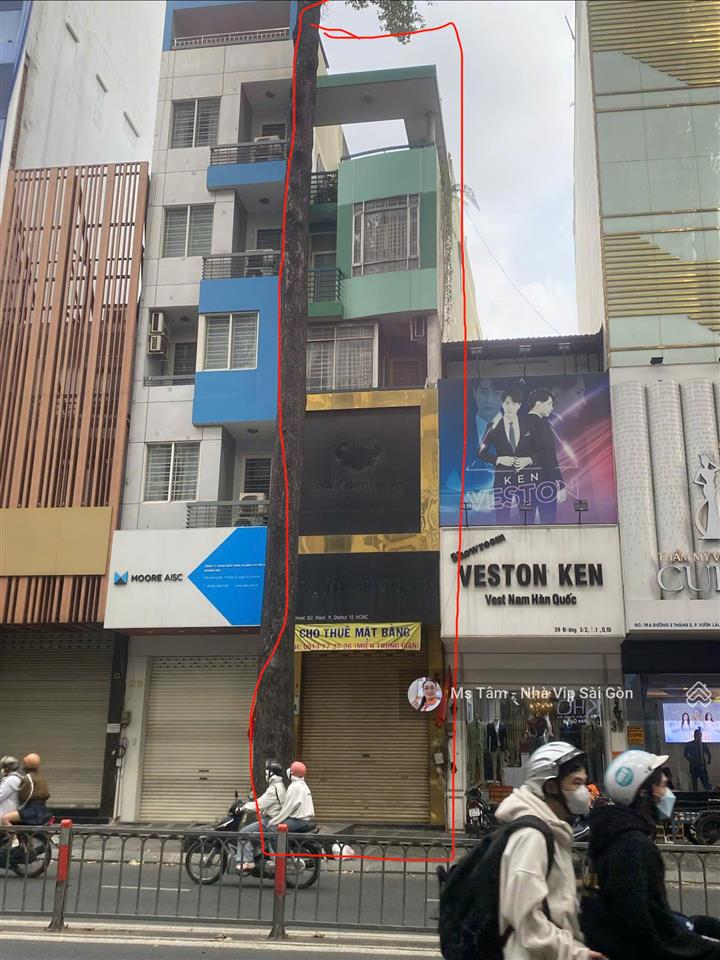 Cho thuê nhà nguyên căn 25tr (4 x 18)  4 tầng đường 3/2 đoạn đẹp ngay hà đô.  0932 723 *** ms tâm