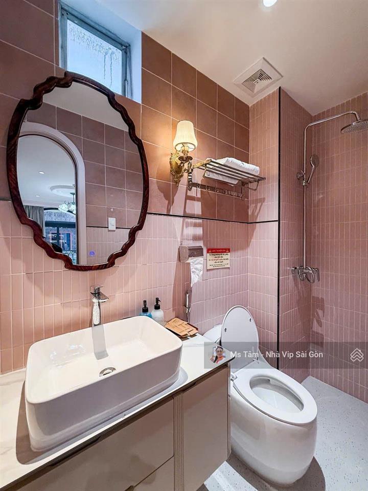 Cho thuê nguyên căn mt phan đình phùng pn giáp q1 q3  3 tầng chỉ 28 triệu vào kd ngay 0932 723 ***