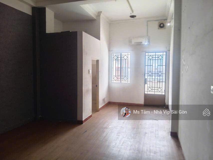 28 triệu cho thuê nguyên căn mặt tiền phan đình phùng giá 28 triệu  sàn suốt 0932 723 *** tâm