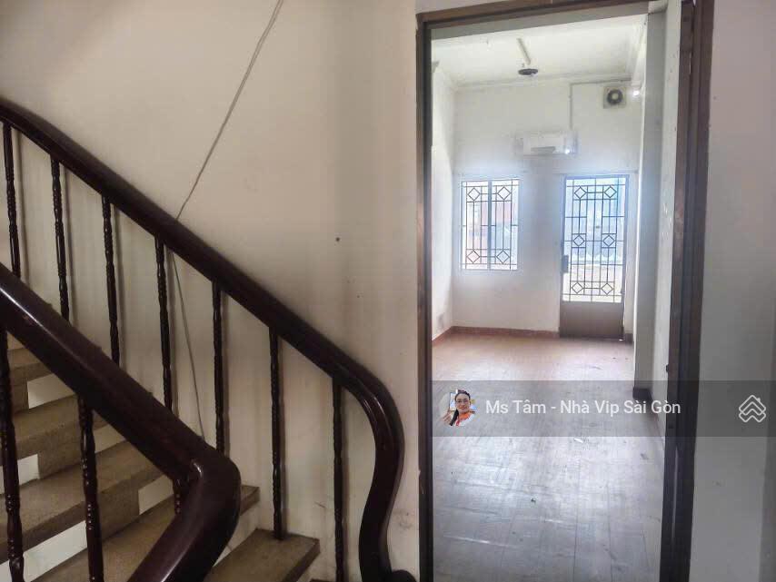 28 triệu cho thuê nguyên căn mặt tiền phan đình phùng giá 28 triệu  sàn suốt 0932 723 *** tâm