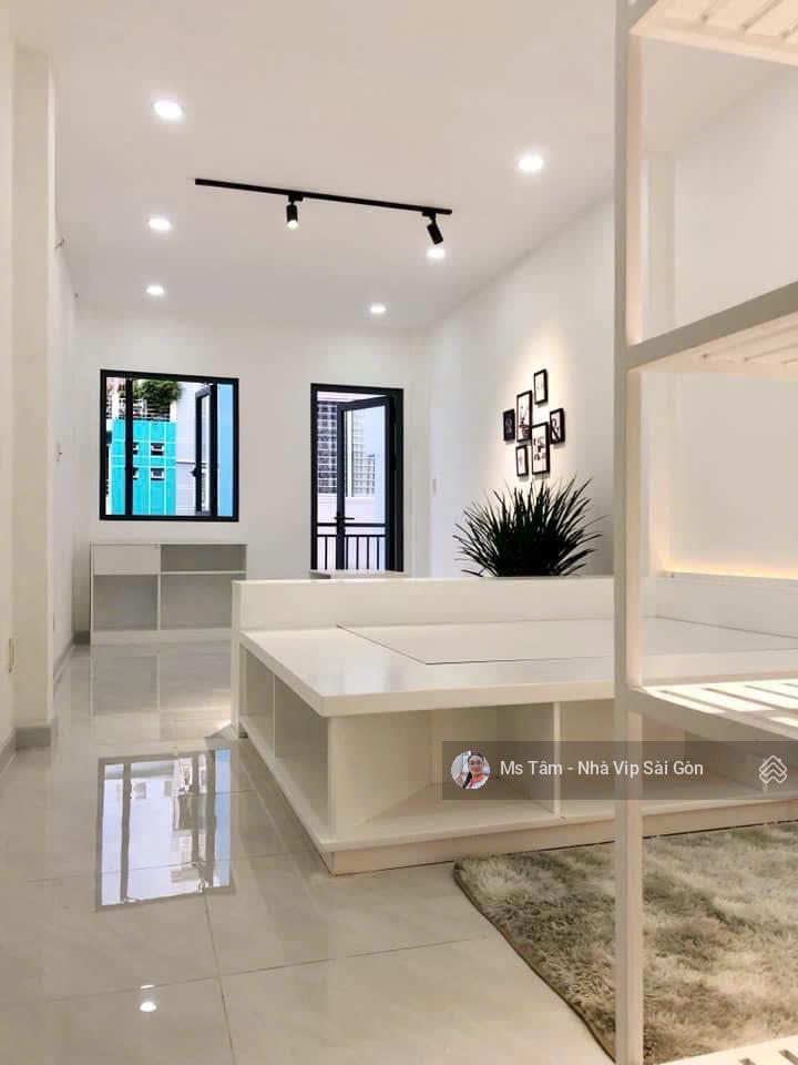 Nhà đẹp ở ngay! chỉ 9,9 tỷ xe hơi tới cửagiáp hoàng hoa thám nhà mới xây 4,5x10m 3pn 1p xông hơi